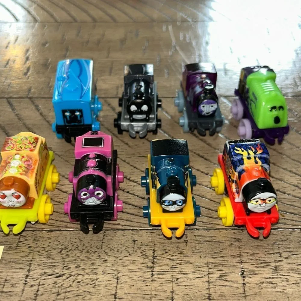 Mini Thomas Train 🚂 Toy Set. Choo Choo!! 13 mini engines Halloween🎃Animals 🦁